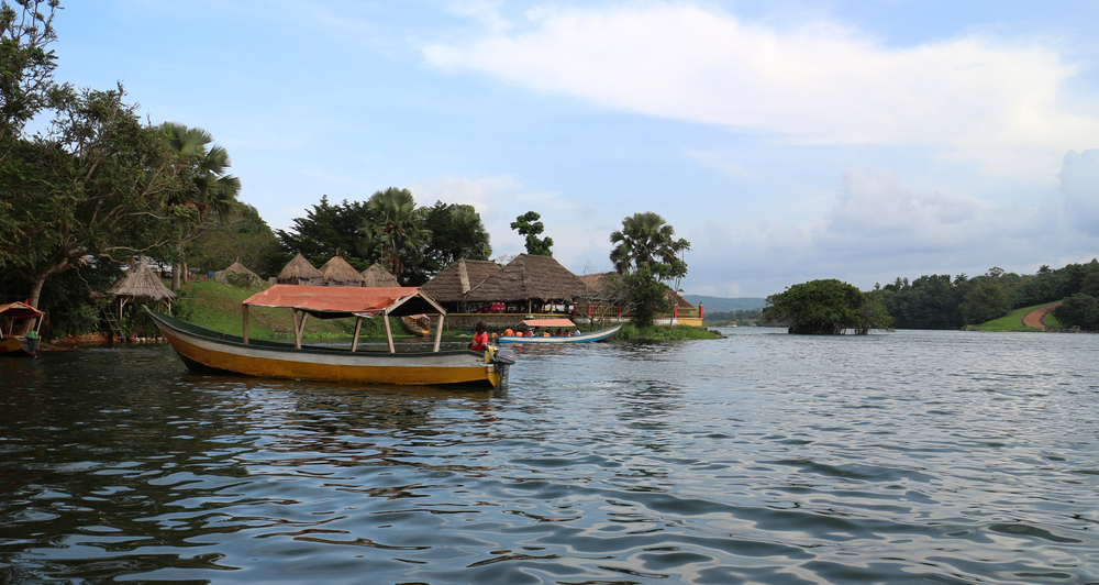 10 BEST THINGS TO DO AT LAKE BUNYONYI, UGANDA