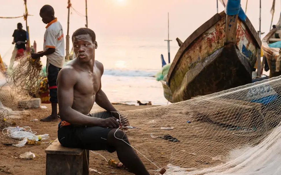 Fishing Net Repair with a Local Fisher in Jinja - photo 1