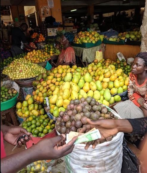 Jinja Central Market Tour in Jinja - photo 2